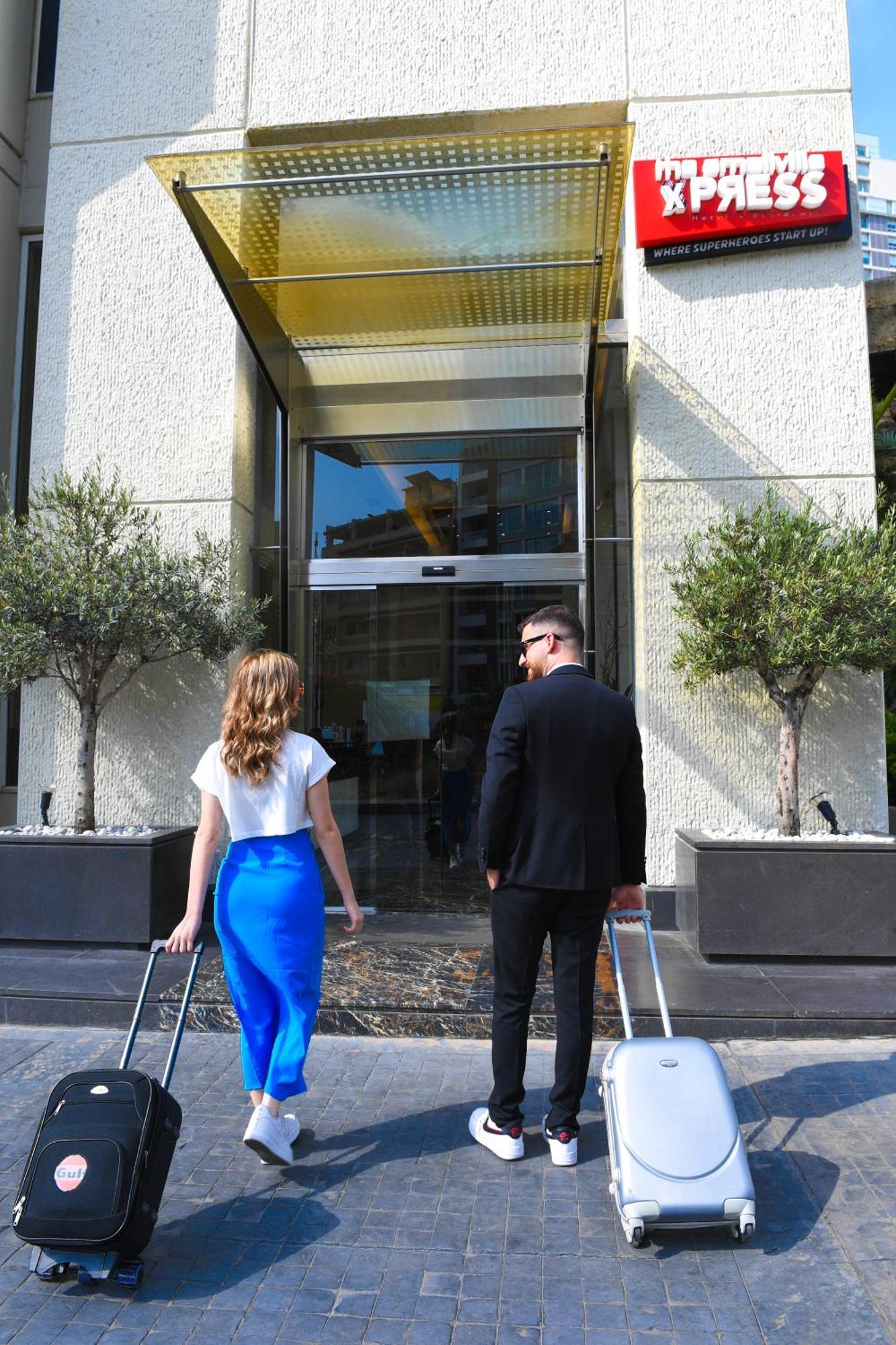 The Smallville Xpress Beirut Bagian luar foto