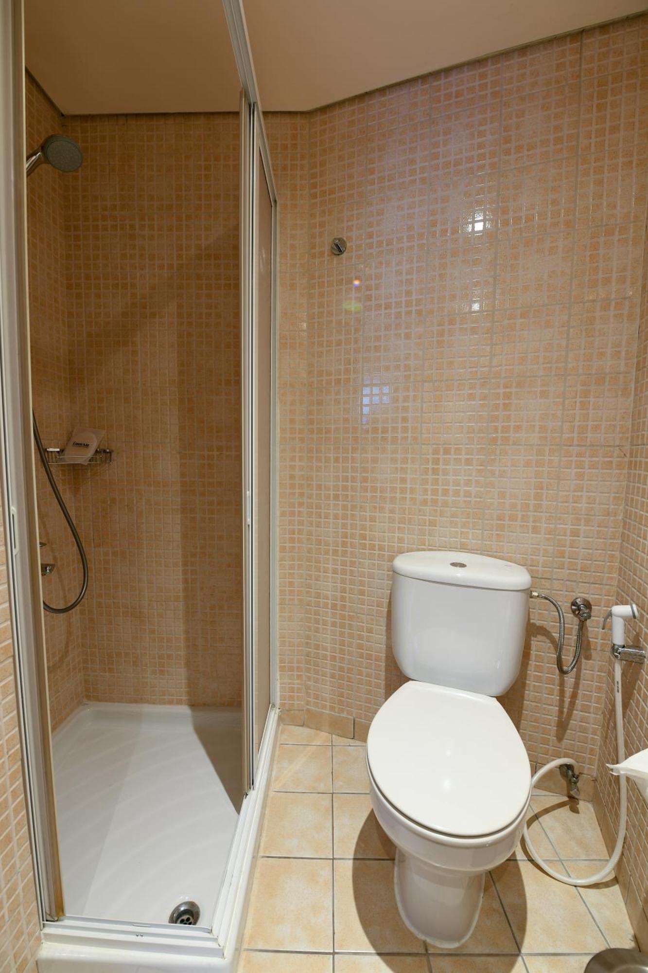 The Smallville Xpress Beirut Bagian luar foto