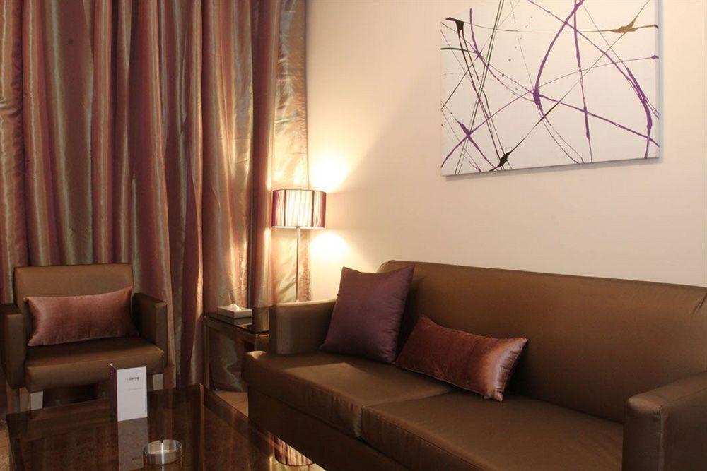 The Smallville Xpress Beirut Bagian luar foto